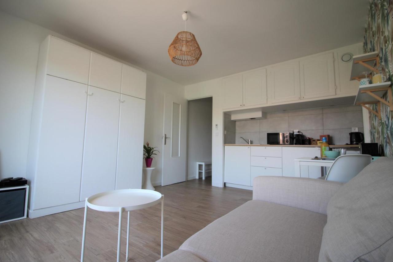 Apartment Climatise Confort A 2 Pas De La Avec Parking Prive